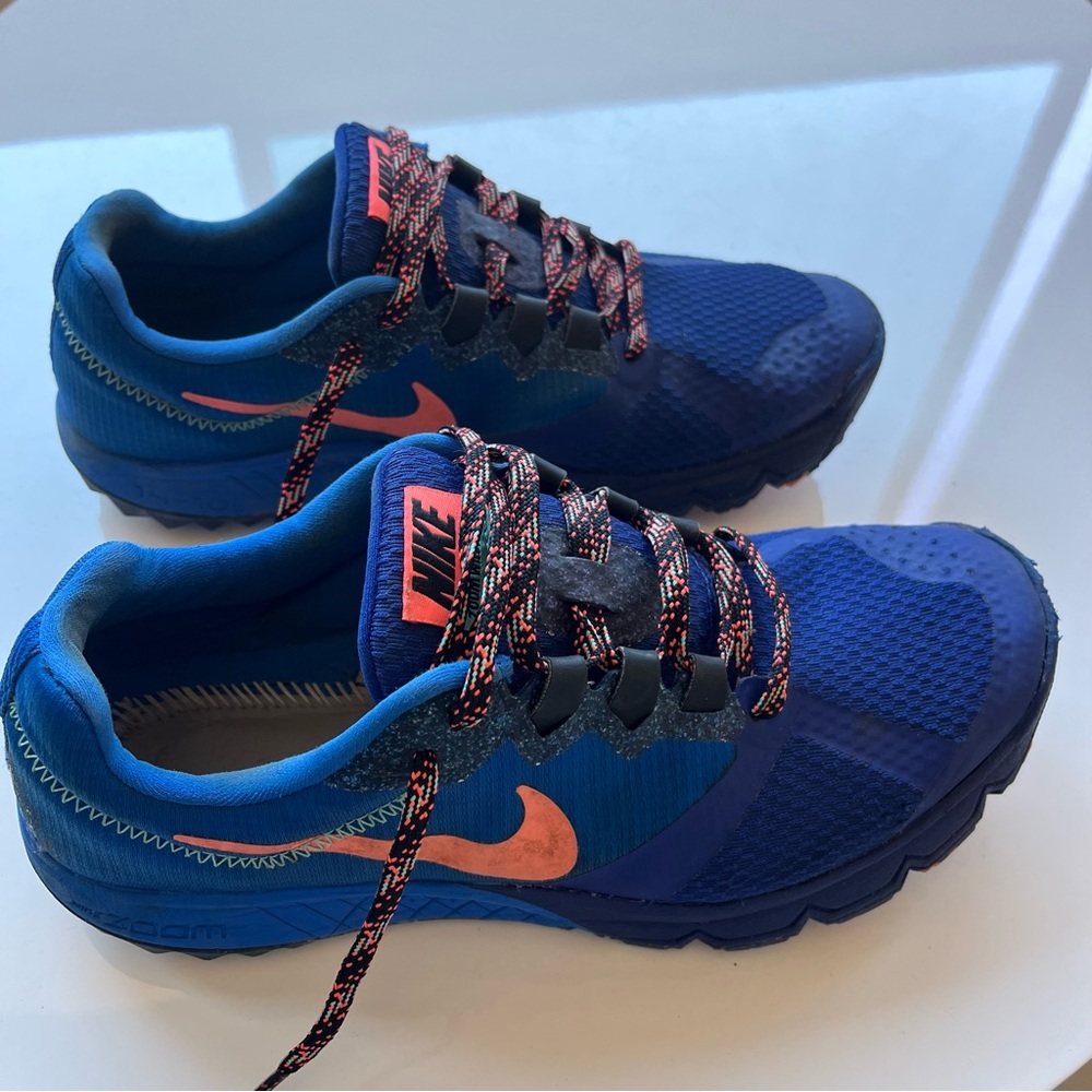 Nike women  Zoom Wildhorse  trail shoes size 7.5